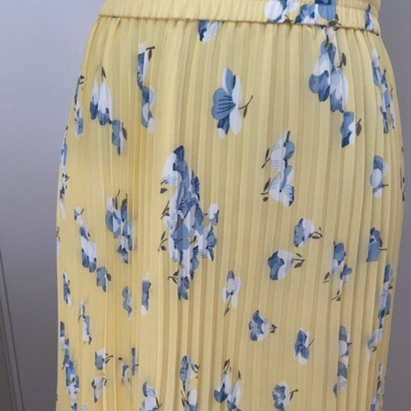 Chaps NWOT Yellow Floral Pleated Skirt size PM & Matching Top size PL - Picture 6 of 6
